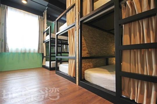 Tourist Bunny Hostel Tamsui Exterior photo