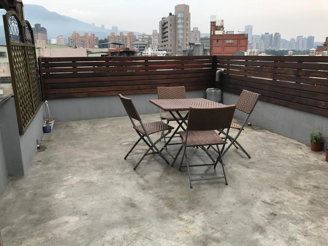 Tourist Bunny Hostel Tamsui Exterior photo